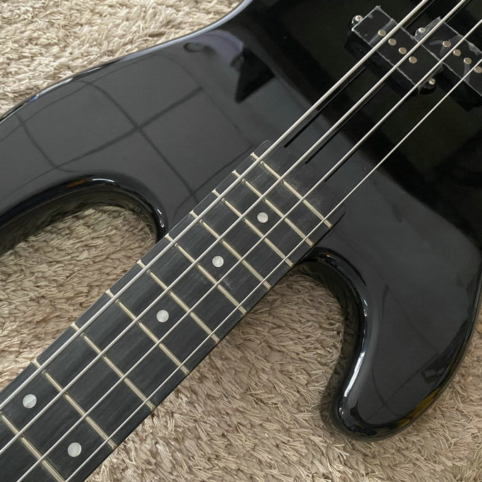 Electric Bass Guitar on Sale (051)
