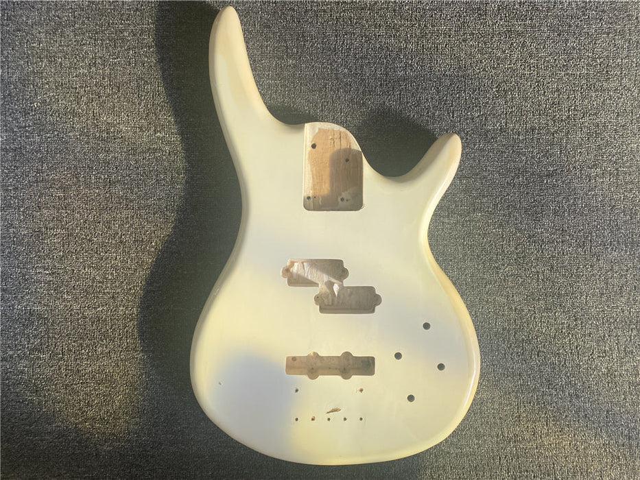 Free Electric Guitar / Bass Guitar Body (B Level, 0408)