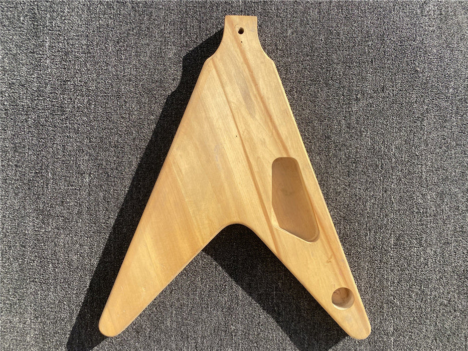 Free Electric Guitar / Bass Guitar Body (B Level, 0457)