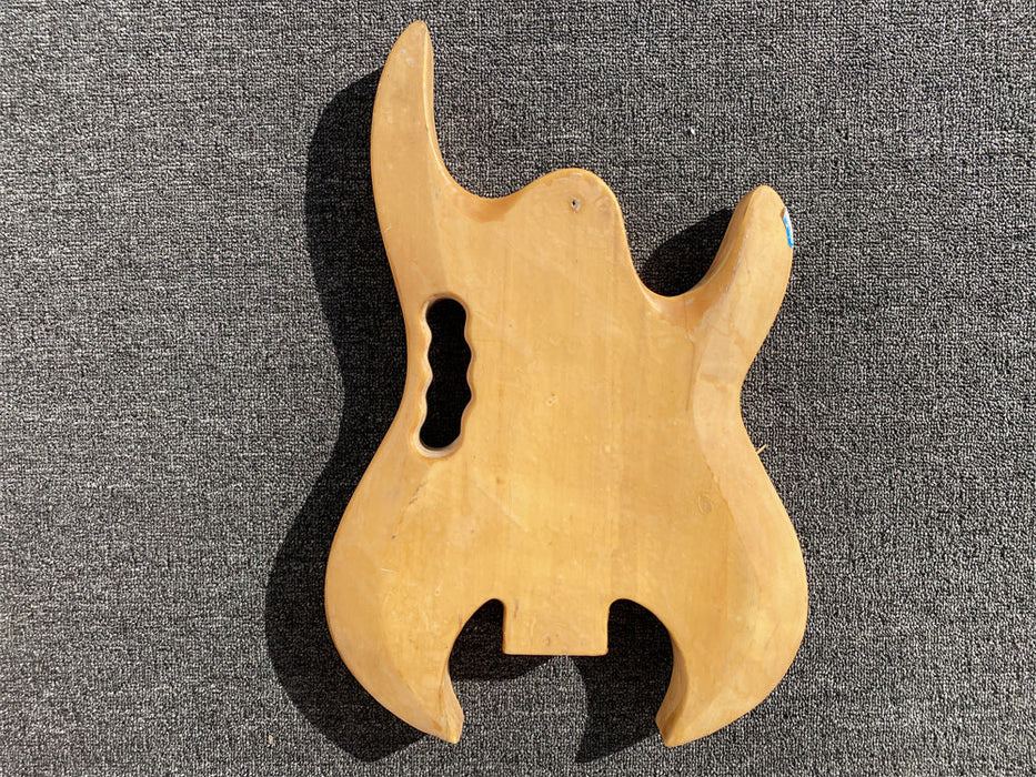 Free Electric Guitar Body / Bass Guitar Body (B Level, 0585)