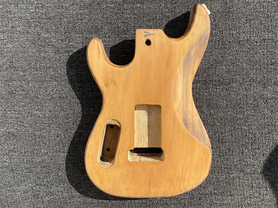 Free Electric Guitar Body / Bass Guitar Body (B Level, 0591)