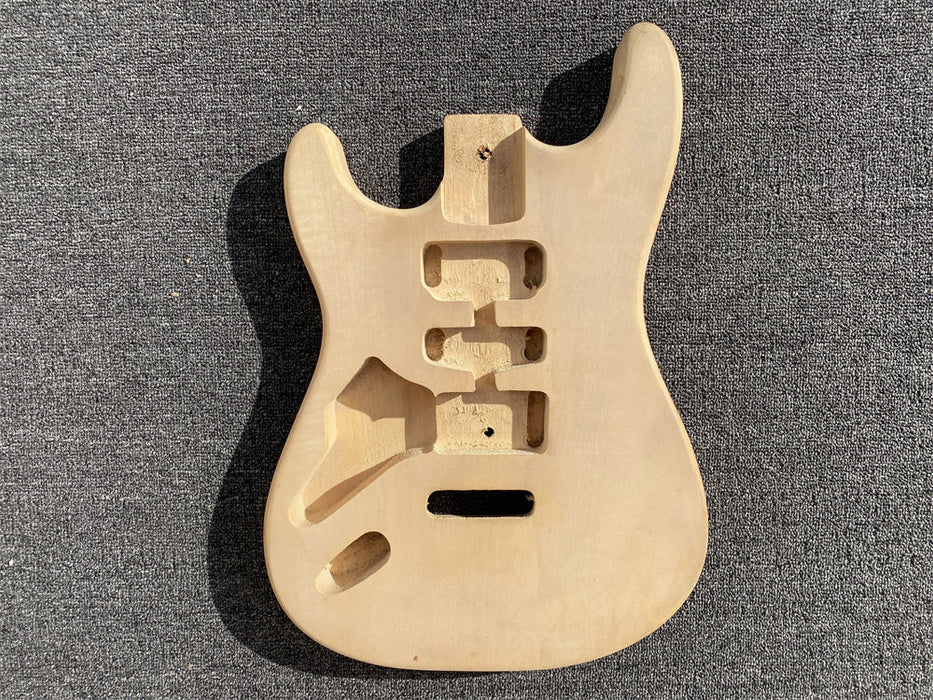 Free Electric Guitar Body / Bass Guitar Body (B Level, 0595)