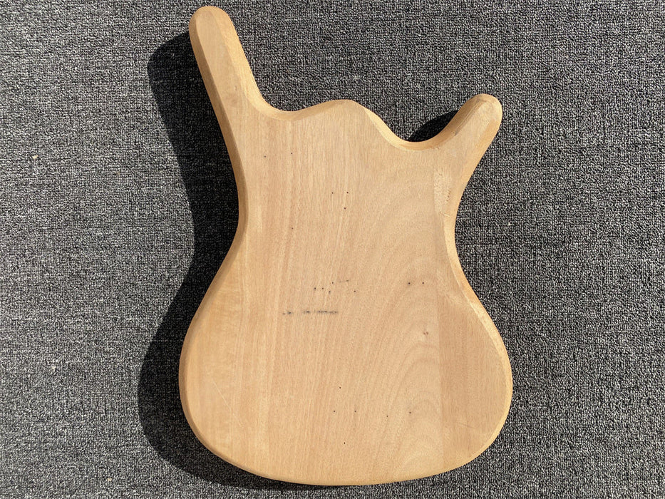 Free Electric Guitar Body / Bass Guitar Body (B Level, 0599)