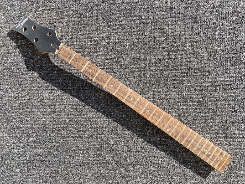Free Electric Guitar Neck / Bass Guitar Neck (B Level, 0415)