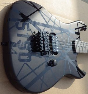 Custom Design Guitar (2023-04-24)