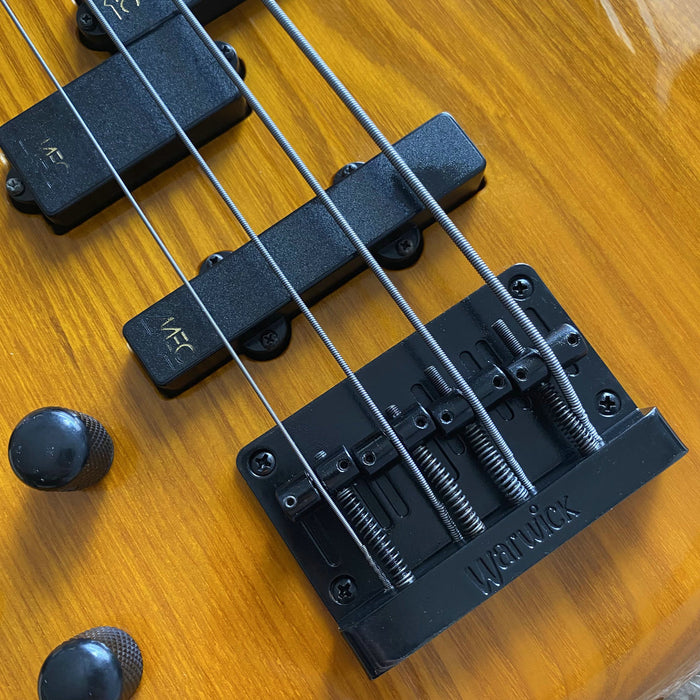 Electric Bass Guitar on Sale (119)