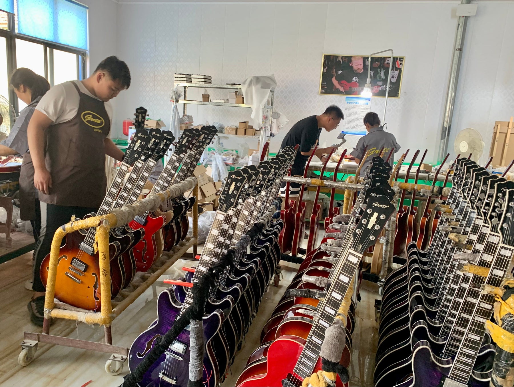 An Official Visit to LJ Music: Inside a PPEQ Partner Guitar Factory (2)