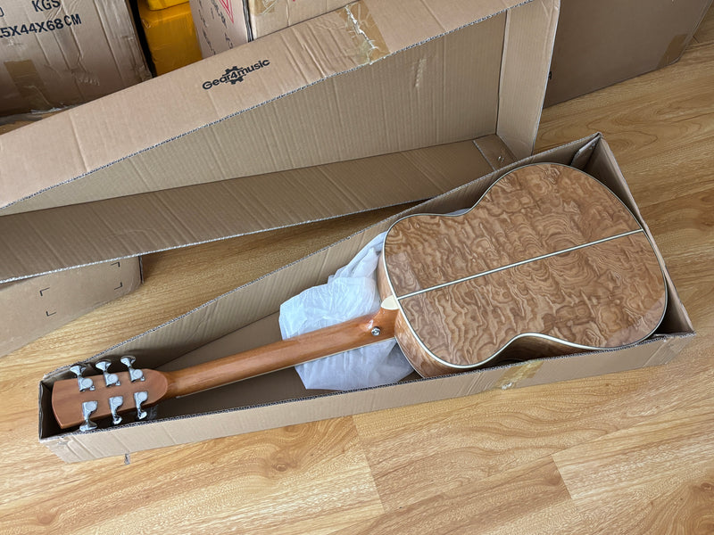 40 Inch Tamo Ash Body Acoustic Guitar with Gloss Finish (TY-015)