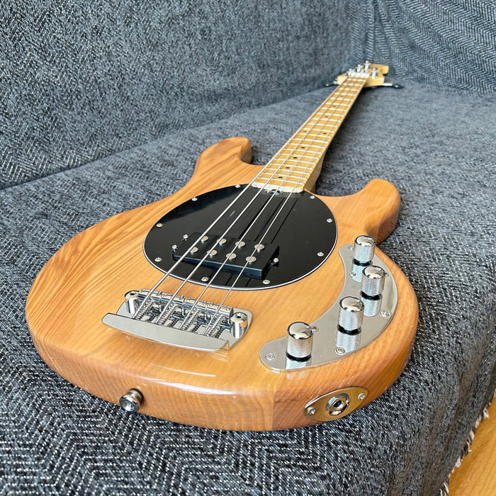 4 Strings Ash Body Electric Bass Guitar (GKS-014)