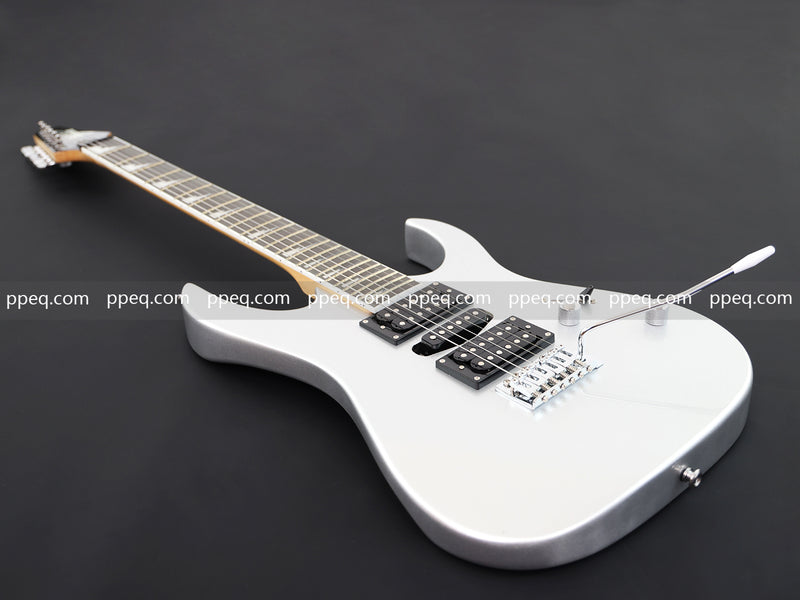 6-String Silver Metallic Finish Electric Guitar with Single-Direction Tremolo (YMZ-266)