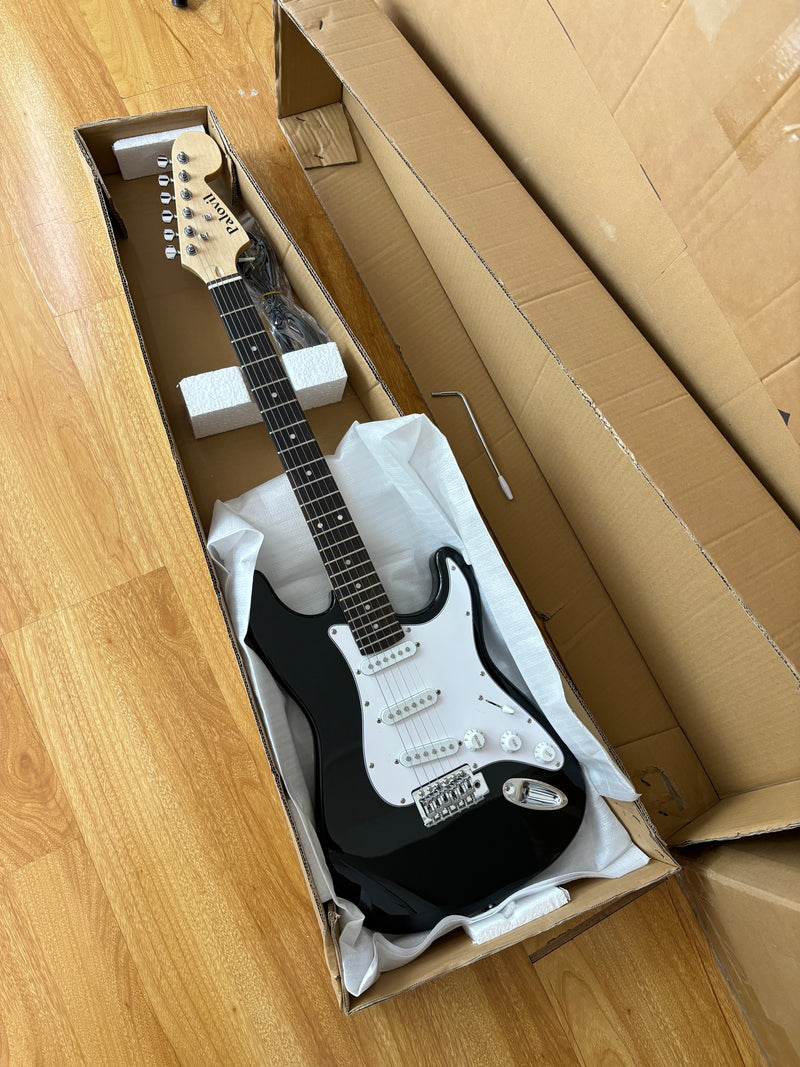 6-String ST-Style Electric Guitar with Gloss Black Finish (HY-2561)