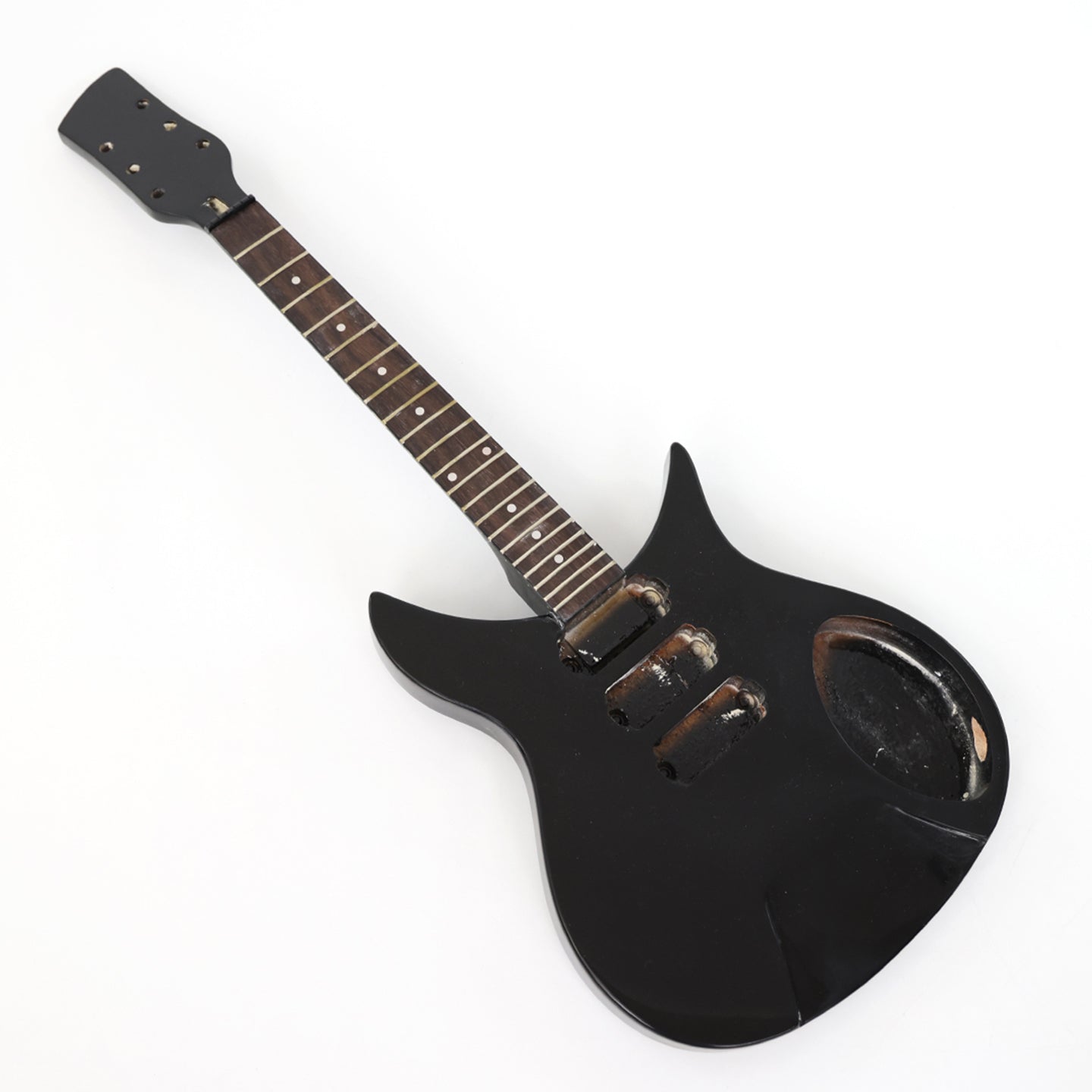 AllBlackElectricGuitarwithNoHa