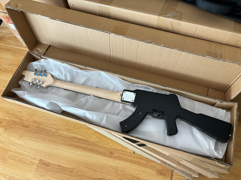 Black AK-47 Gun Shaped Electric Guitar (PQX-125)
