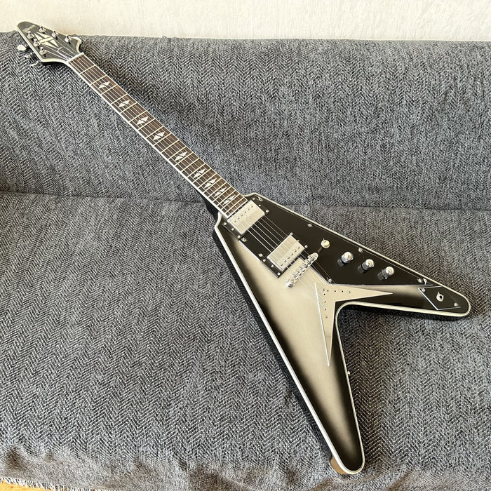 Flying V Style Electric Guitar with Metallic Silver Finish (GKS-010)