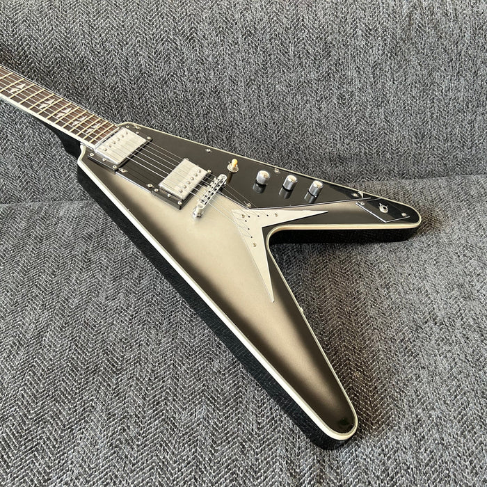 Flying V Style Electric Guitar with Metallic Silver Finish (GKS-010)