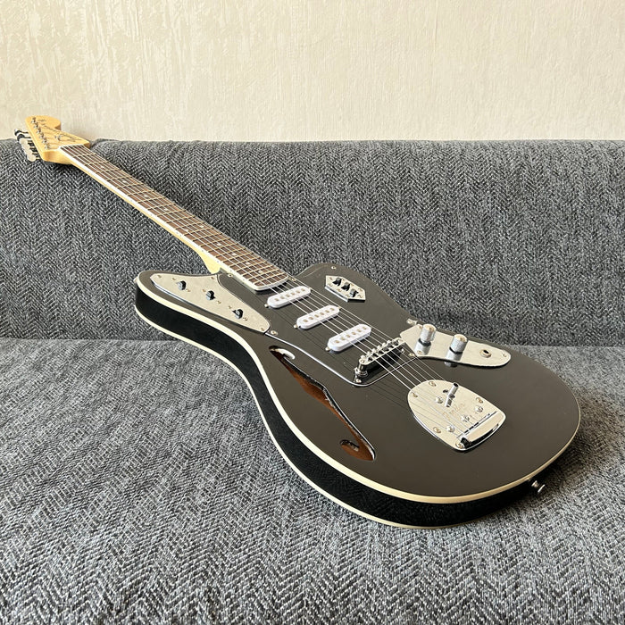 Jaguar Style Black Electric Guitar (GKS-015)