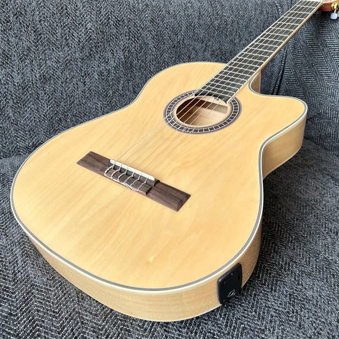 39 Inch Slim Classical Guitar with LED EQ (QCG2302)