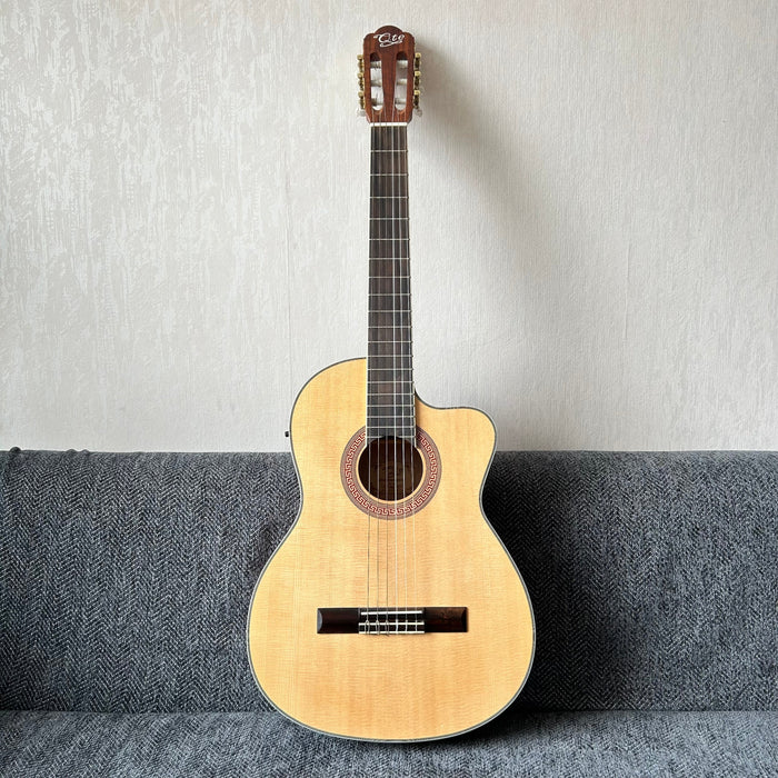 39 Inch Solid Spruce Top Classical Guitar with LED EQ (QCG46SCE-NT)