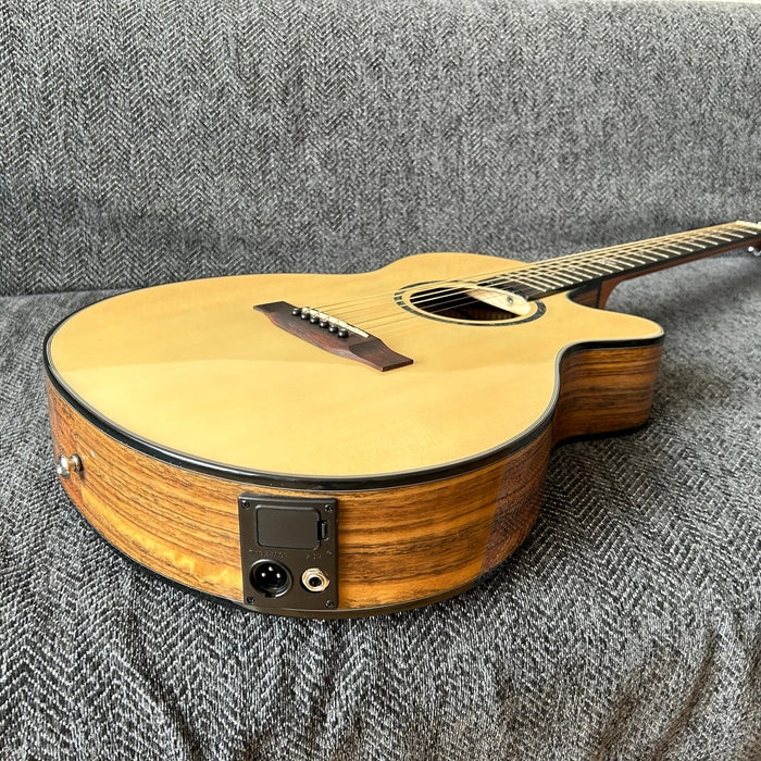 40 Inch Solid Spruce Top / Walnut Back & Sides Acoustic Guitar (CD801)