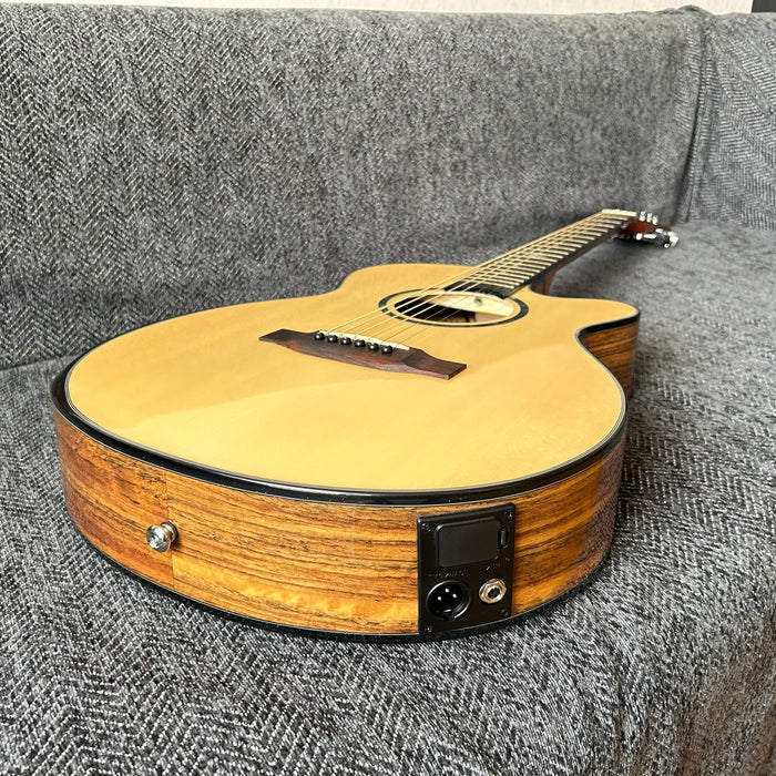 40 Inch Solid Spruce Top / Walnut Back & Sides Acoustic Guitar (CD801)