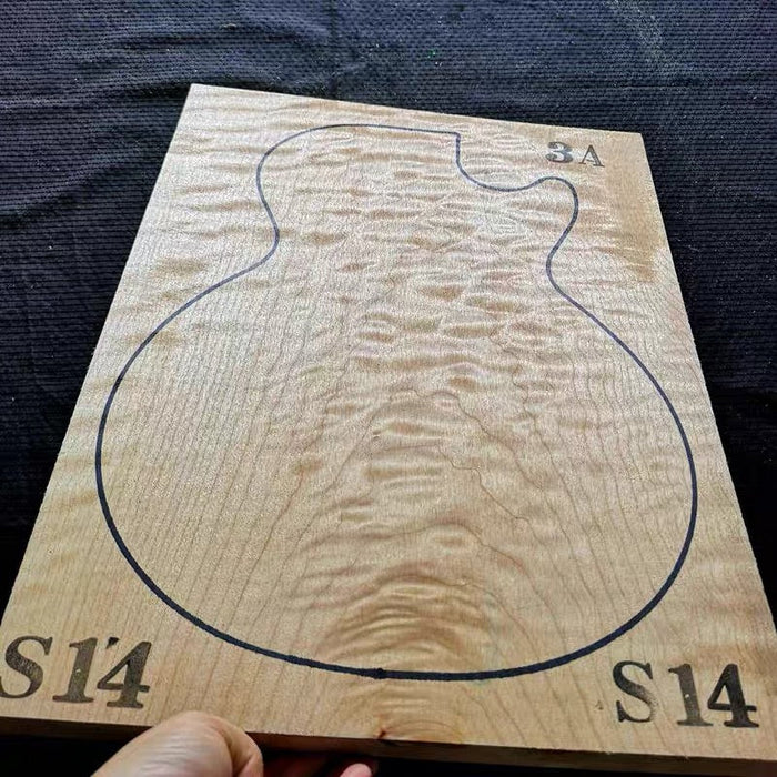 Solid Wood Quilted Maple Top (500*380*25 mm)