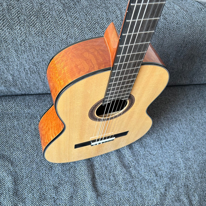 Shanghai Music Show Sample 39 Inch Solid Spruce Top Classical Guitar (C71)