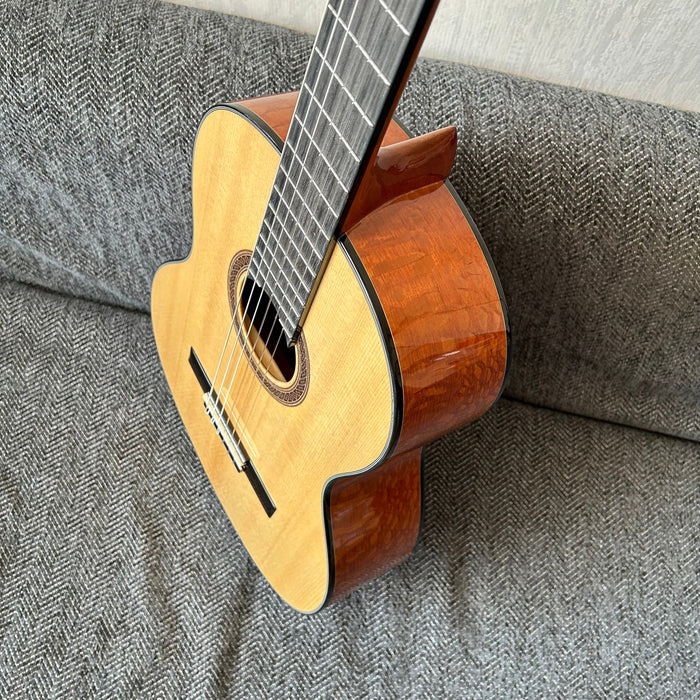 Shanghai Music Show Sample 39 Inch Solid Spruce Top Classical Guitar (C71)