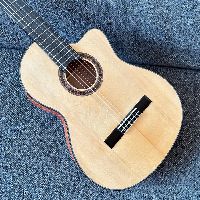 Shanghai Music Show Sample 39 Inch Solid Spruce Top Classical Guitar (C81)