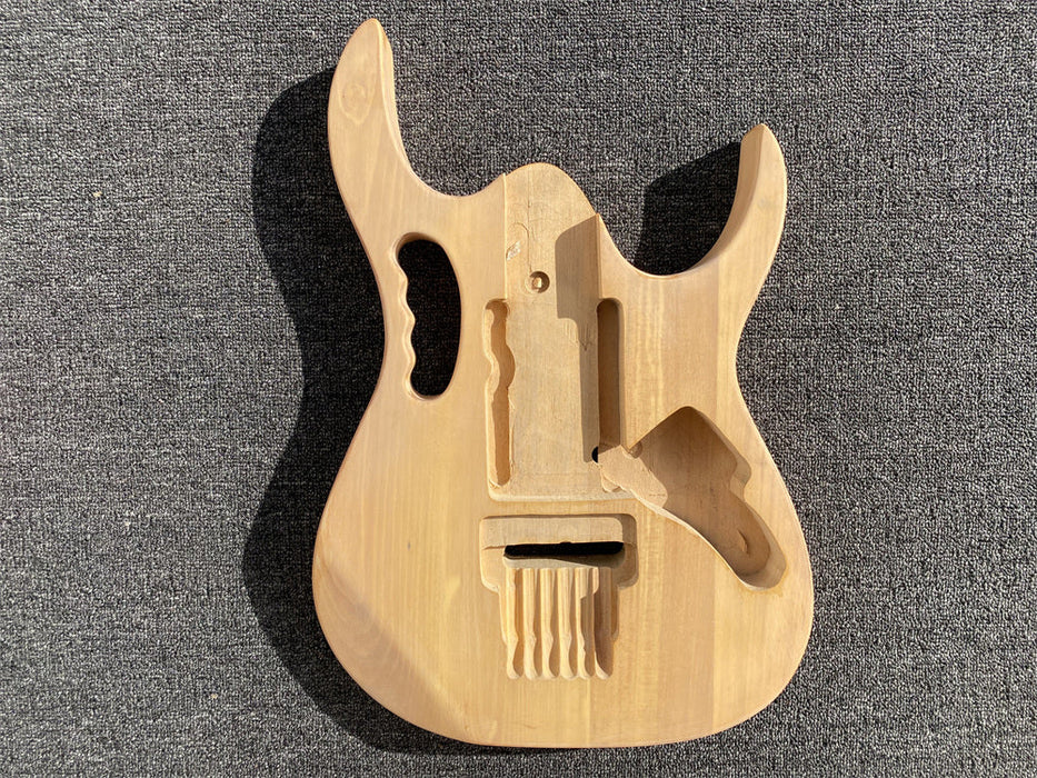 Free Electric Guitar Body / Bass Guitar Body (B Level, 0600)