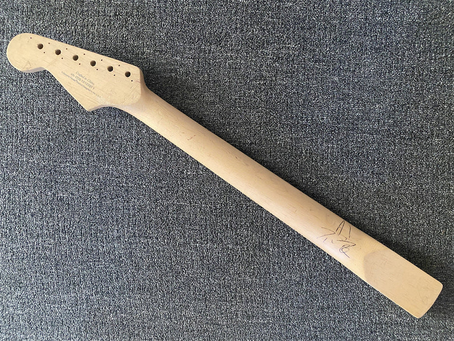 Free Electric Guitar Neck / Bass Guitar Neck (B Level, 0497)