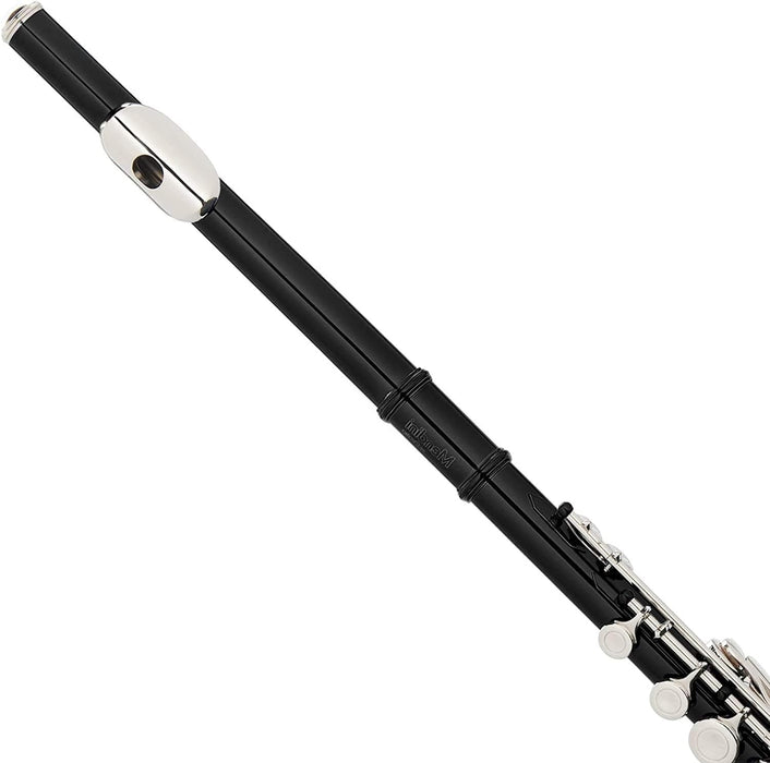 Closed Hole C Flute with a Case, Stand, Cleaning Kit