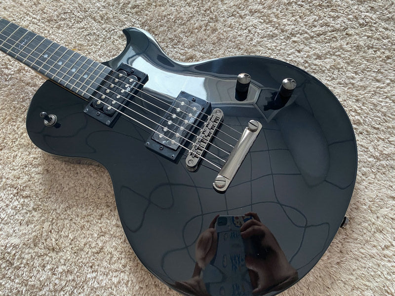 Electric Guitar on Sale (320)