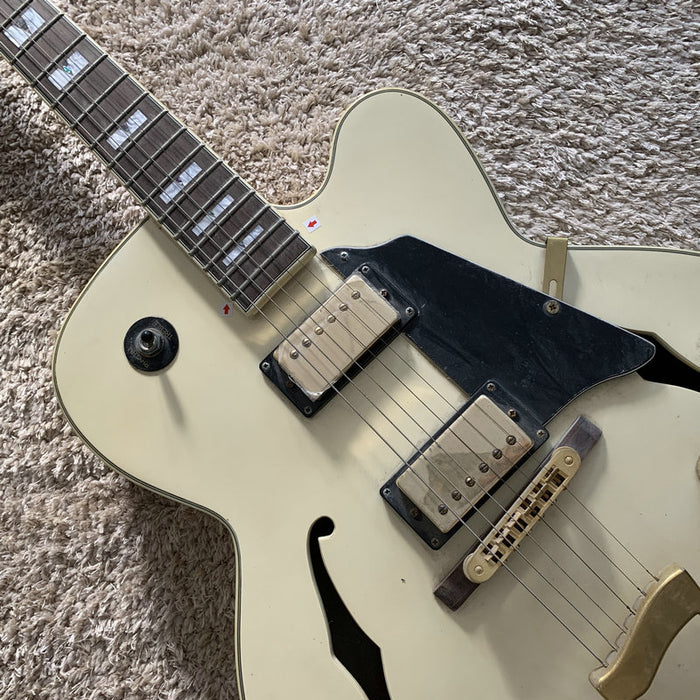 Electric Guitar on Sale (343)