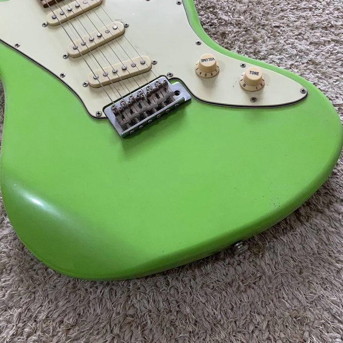 Electric Guitar on Sale (271)