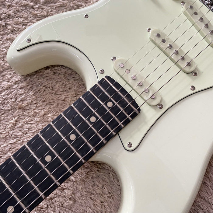 Electric Guitar on Sale (283)