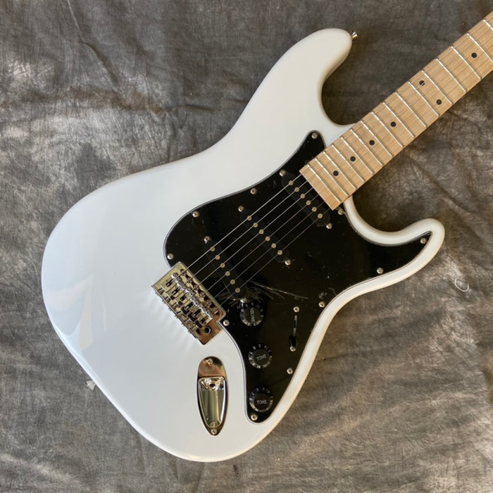 Electric Guitar on Sale (135)