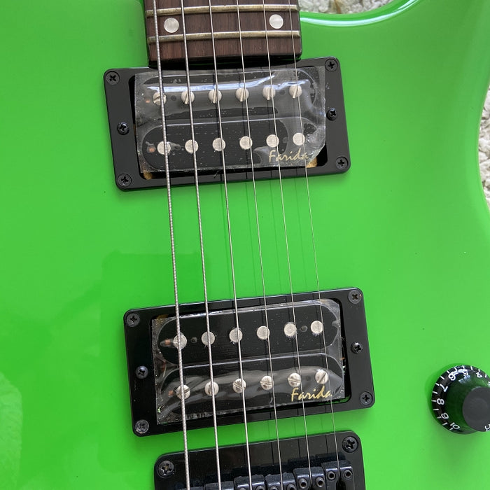 Electric Guitar on Sale (056)